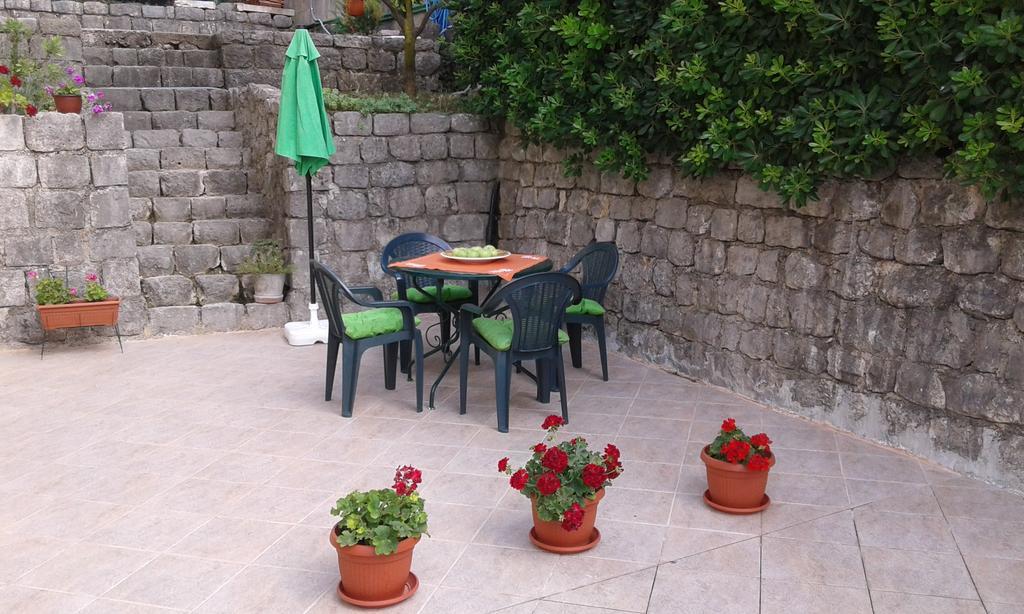 Apartment Adela Kotor Exterior foto